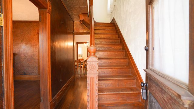 63 Lawson Avenue W, Saint Paul, MN 55117