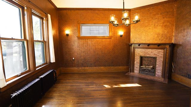 63 Lawson Avenue W, Saint Paul, MN 55117