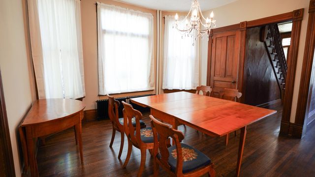 63 Lawson Avenue W, Saint Paul, MN 55117