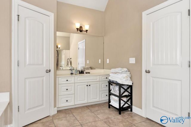 186 Silo Hill Road, Madison, AL 35758