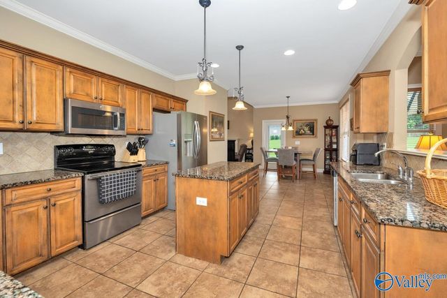 186 Silo Hill Road, Madison, AL 35758