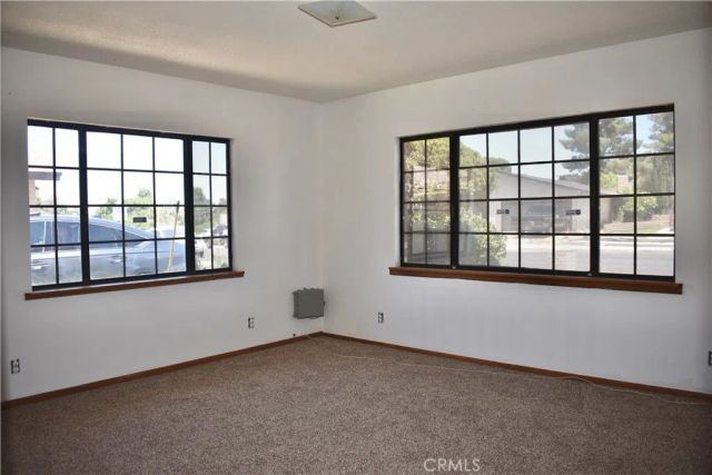 13925 Burning Tree Dr, Victorville, CA 92395