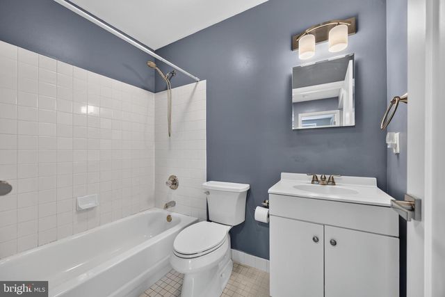 2715 SEARS ST, Philadelphia, PA 19146