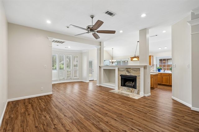 3516 Stone Creek Court, Fort Worth, TX 76137