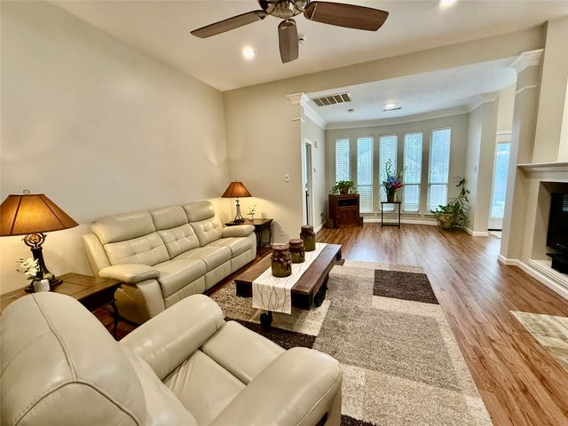 3516 Stone Creek Court, Fort Worth, TX 76137