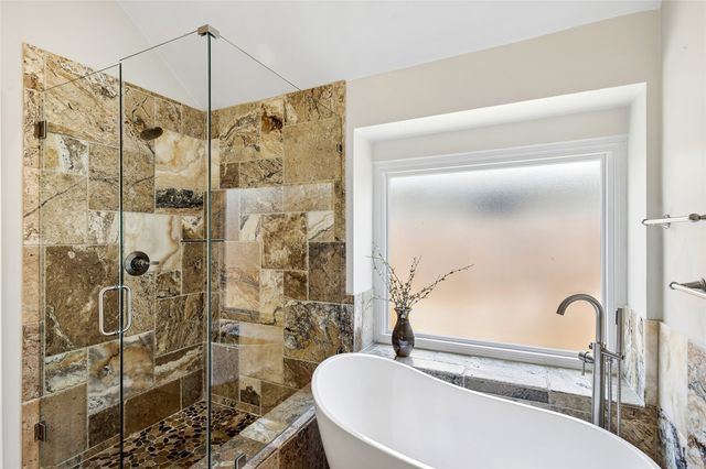 3516 Stone Creek Court, Fort Worth, TX 76137