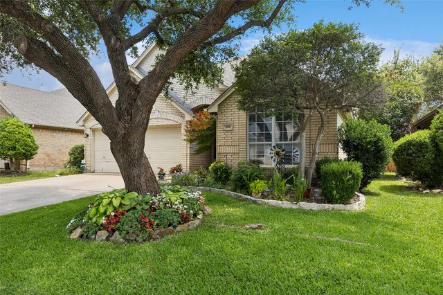 3516 Stone Creek Court, Fort Worth, TX 76137