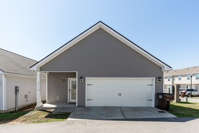 2318 Countess Aly, Nashville, TN 37207