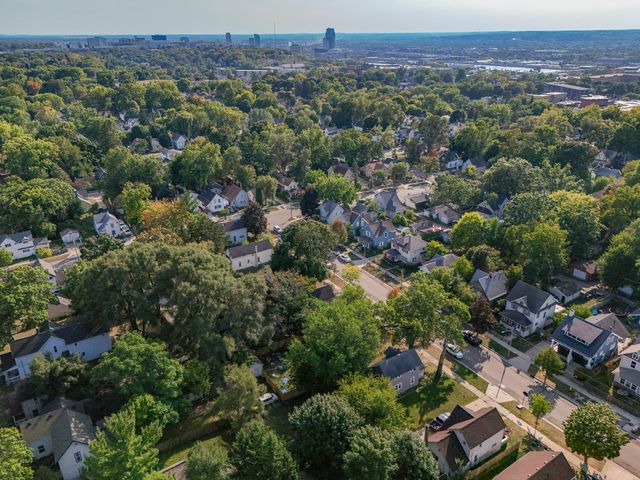 1516 Cole Avenue Ne, City Of Grand Rapids, MI 49505