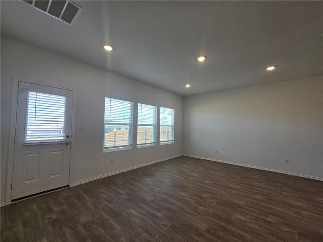 352 San Juan TRL, Bastrop, TX 78602