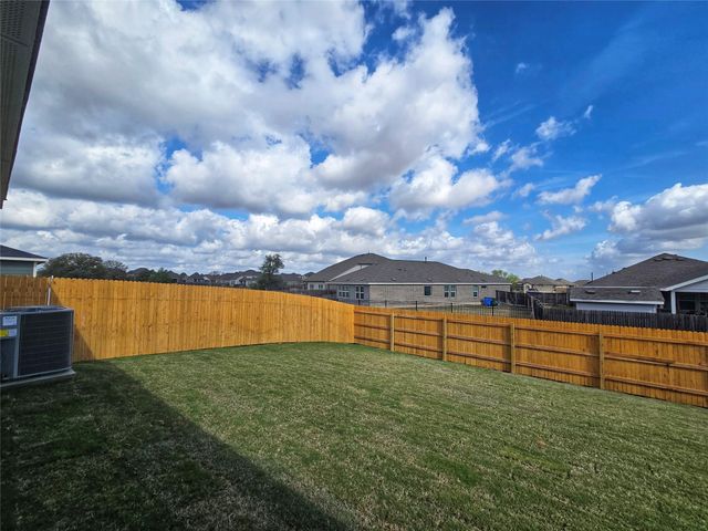352 San Juan TRL, Bastrop, TX 78602