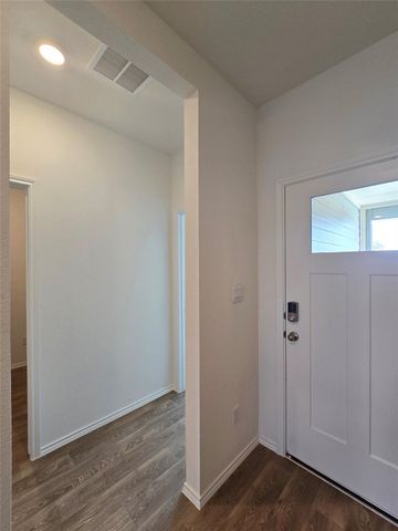 352 San Juan TRL, Bastrop, TX 78602