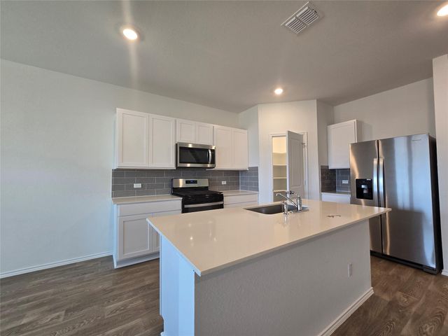 352 San Juan TRL, Bastrop, TX 78602