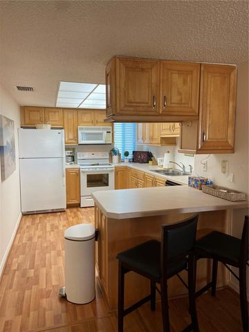 700 GOLDEN BEACH BOULEVARD 131, Venice, FL 34285