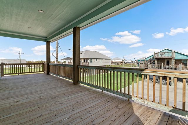 971 Tidelands, Crystal Beach, TX 77650