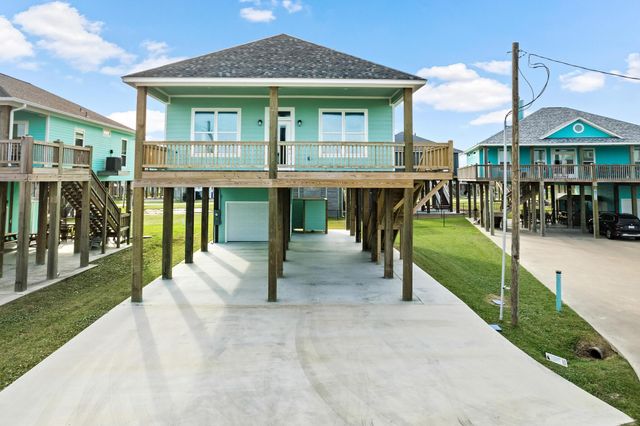 971 Tidelands, Crystal Beach, TX 77650