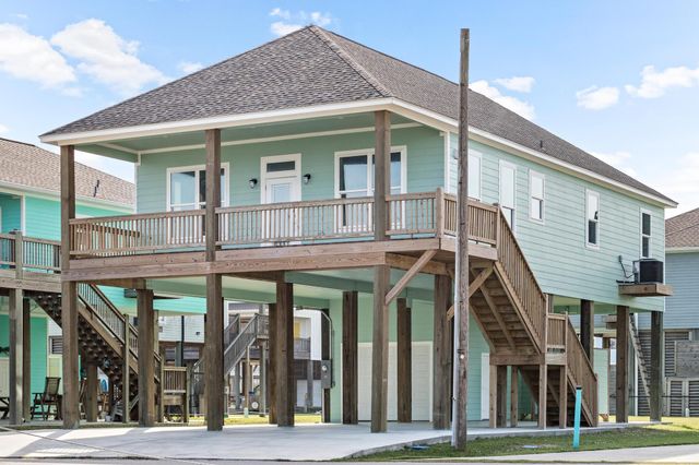 971 Tidelands, Crystal Beach, TX 77650