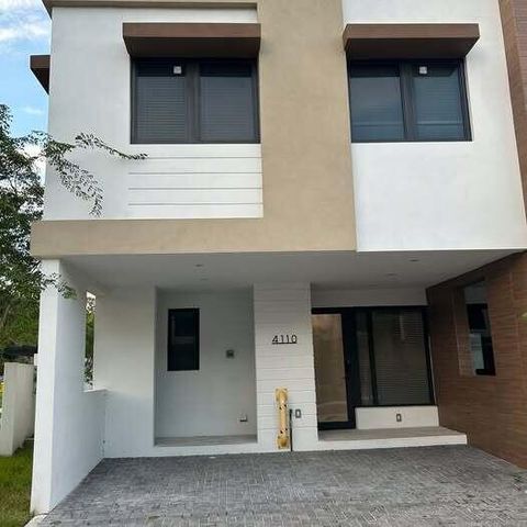 4110 N Oak Place, Davie, FL 33314