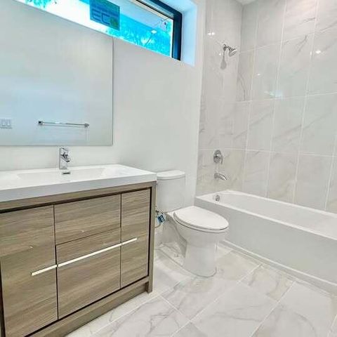 4110 N Oak Place, Davie, FL 33314