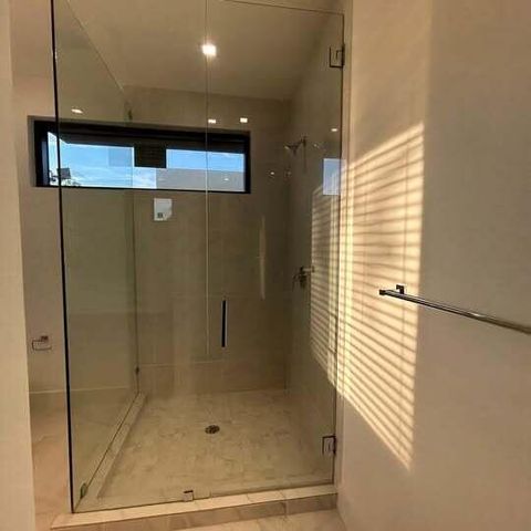 4110 N Oak Place, Davie, FL 33314