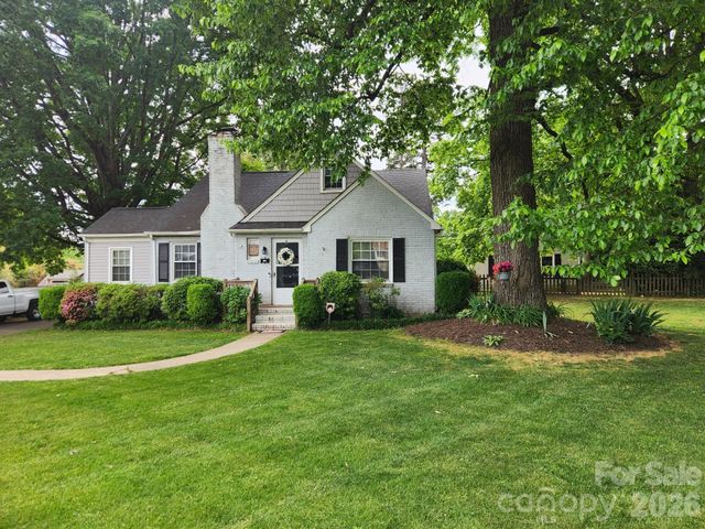 3922 Mcmillan Street, Charlotte, NC 28205