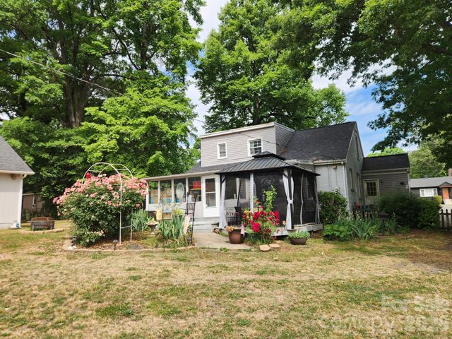 3922 Mcmillan Street, Charlotte, NC 28205