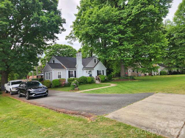3922 Mcmillan Street, Charlotte, NC 28205
