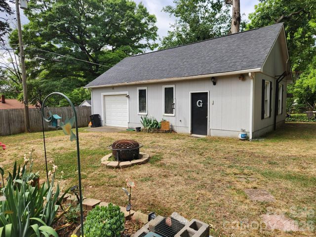 3922 Mcmillan Street, Charlotte, NC 28205