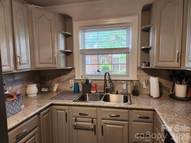 3922 Mcmillan Street, Charlotte, NC 28205