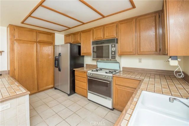 1345 Sandia Street, Corona, CA 92882