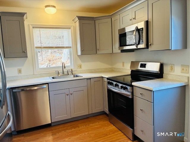 16 Copper Hill Drive 16, Guilford, CT 06437