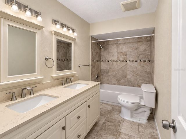 8915 59TH WAY N, Pinellas Park, FL 33782