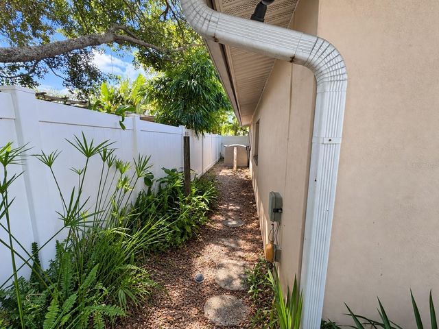 8915 59TH WAY N, Pinellas Park, FL 33782