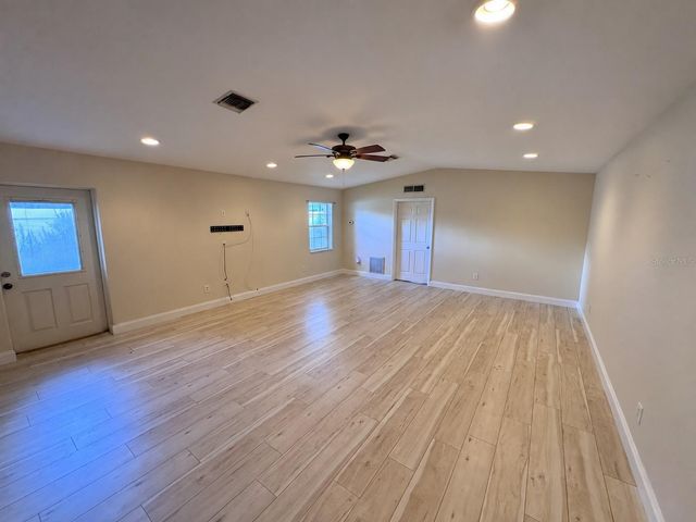 8915 59TH WAY N, Pinellas Park, FL 33782
