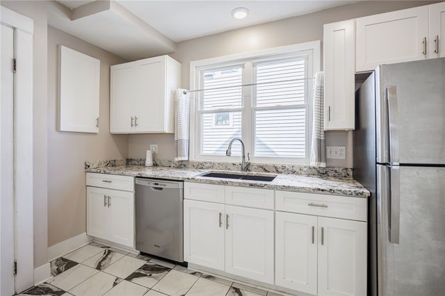 56 Mckinley Street, Rochester, NY 14609