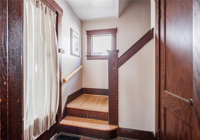 56 Mckinley Street, Rochester, NY 14609