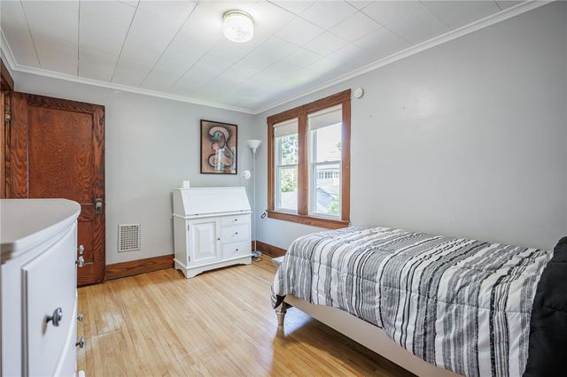 56 Mckinley Street, Rochester, NY 14609