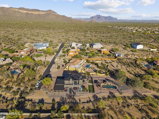 9113 E ODESSA Street, Mesa, AZ 85207