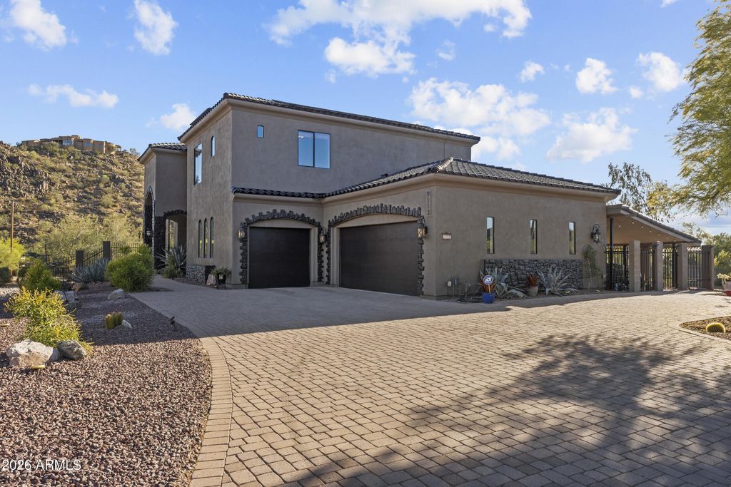 9113 E ODESSA Street, Mesa, AZ 85207