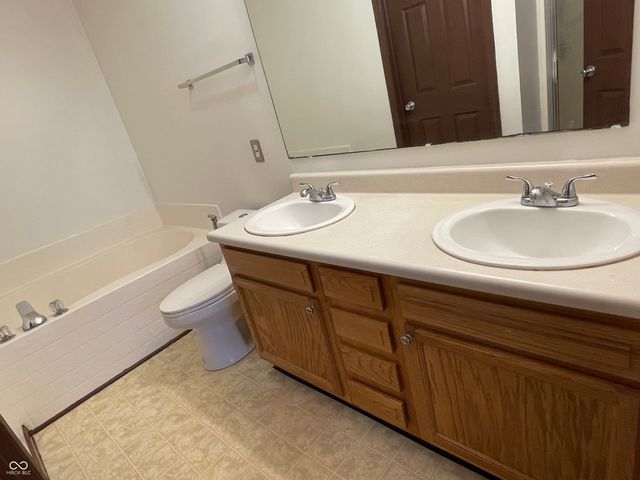 8141 Whitaker Valley Boulevard, Indianapolis, IN 46237