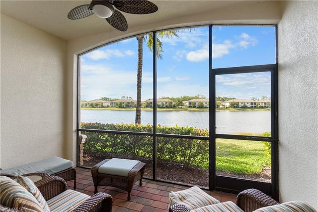 9525 Avellino WAY 2615, Naples, FL 34113