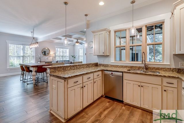 200 Ridgewood Park Court, Richmond Hill, GA 31324