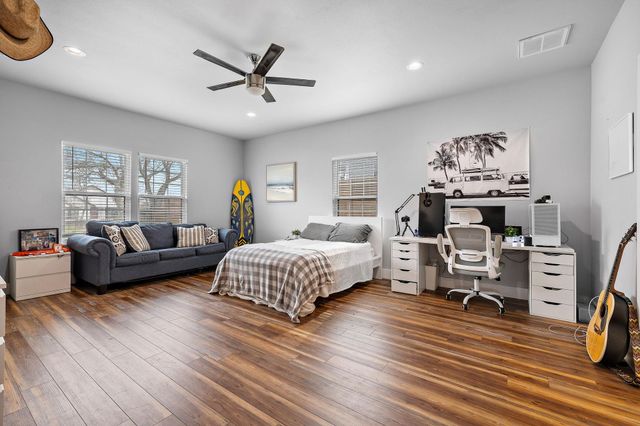 611 Elliott ST, Taylor, TX 76574