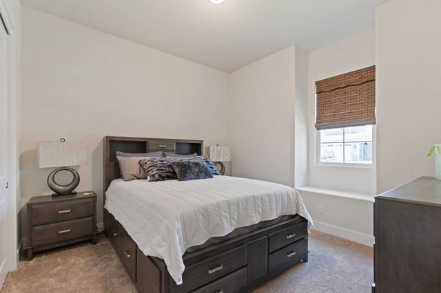 911 Highland Road W, Madera, CA 93636