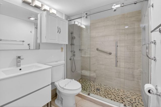 5533 Fairway Park Drive 103, Boynton Beach, FL 33437