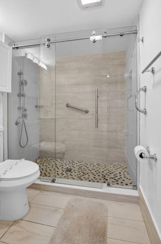 5533 Fairway Park Drive 103, Boynton Beach, FL 33437