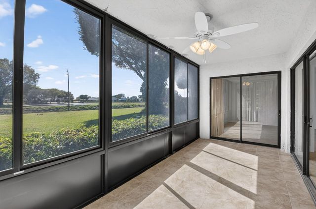 5533 Fairway Park Drive 103, Boynton Beach, FL 33437