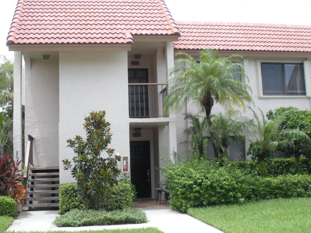 5533 Fairway Park Drive 103, Boynton Beach, FL 33437