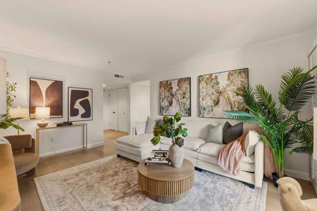 576 W Parr Avenue 3, Los Gatos, CA 95032