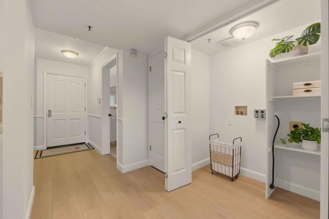 576 W Parr Avenue 3, Los Gatos, CA 95032